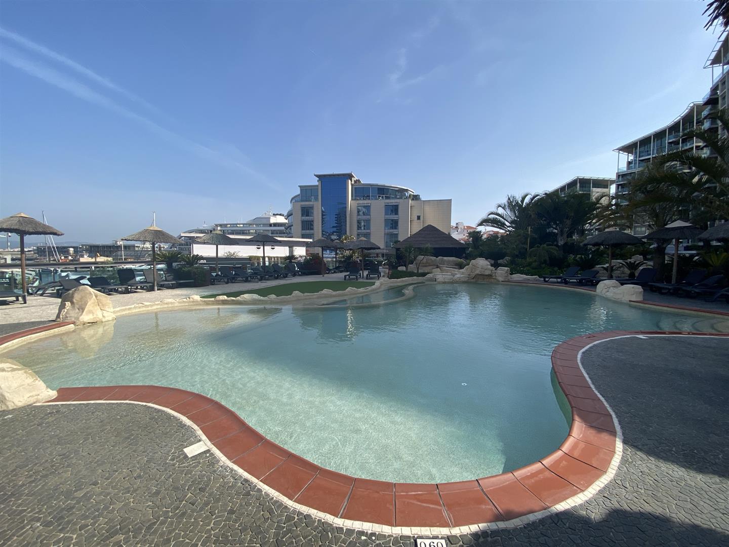 Image of Apartment - 2 Bedrooms - 1 Bathrooms for Rental in Majestic Ocean Plaza-Gibraltar, Image 10